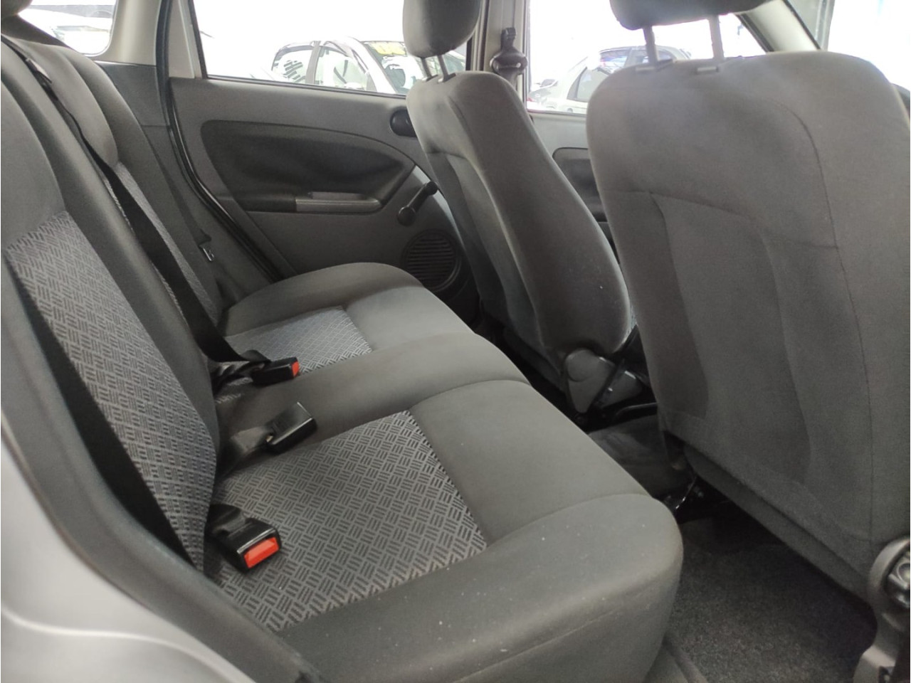 Fiesta Sedan 1.6 4P FLEX