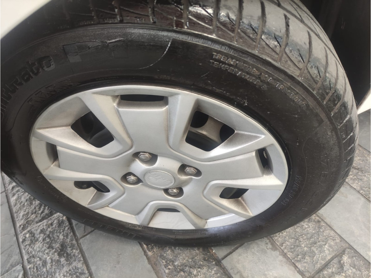 Ka + Sedan 1.5 12V 4P TI-VCT SE SIGMA FLEX