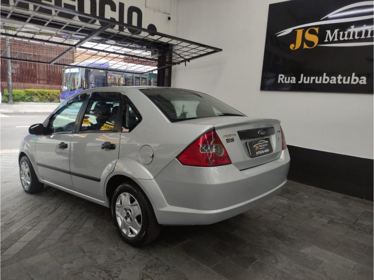 Fiesta Sedan 1.6 4P FLEX