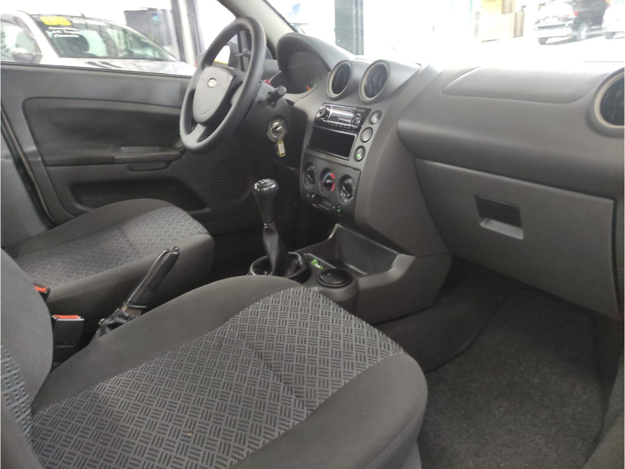 Fiesta Sedan 1.6 4P FLEX
