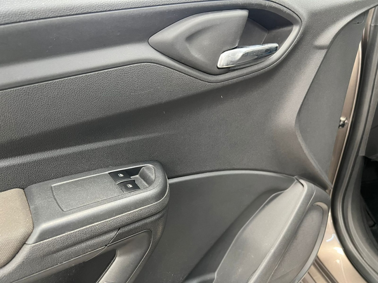 Prisma 1.4 4P LT FLEX AUTOMÁTICO