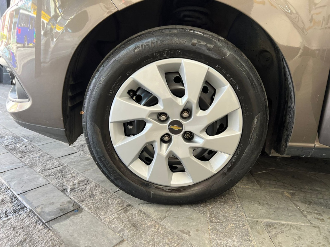 Prisma 1.4 4P LT FLEX AUTOMÁTICO