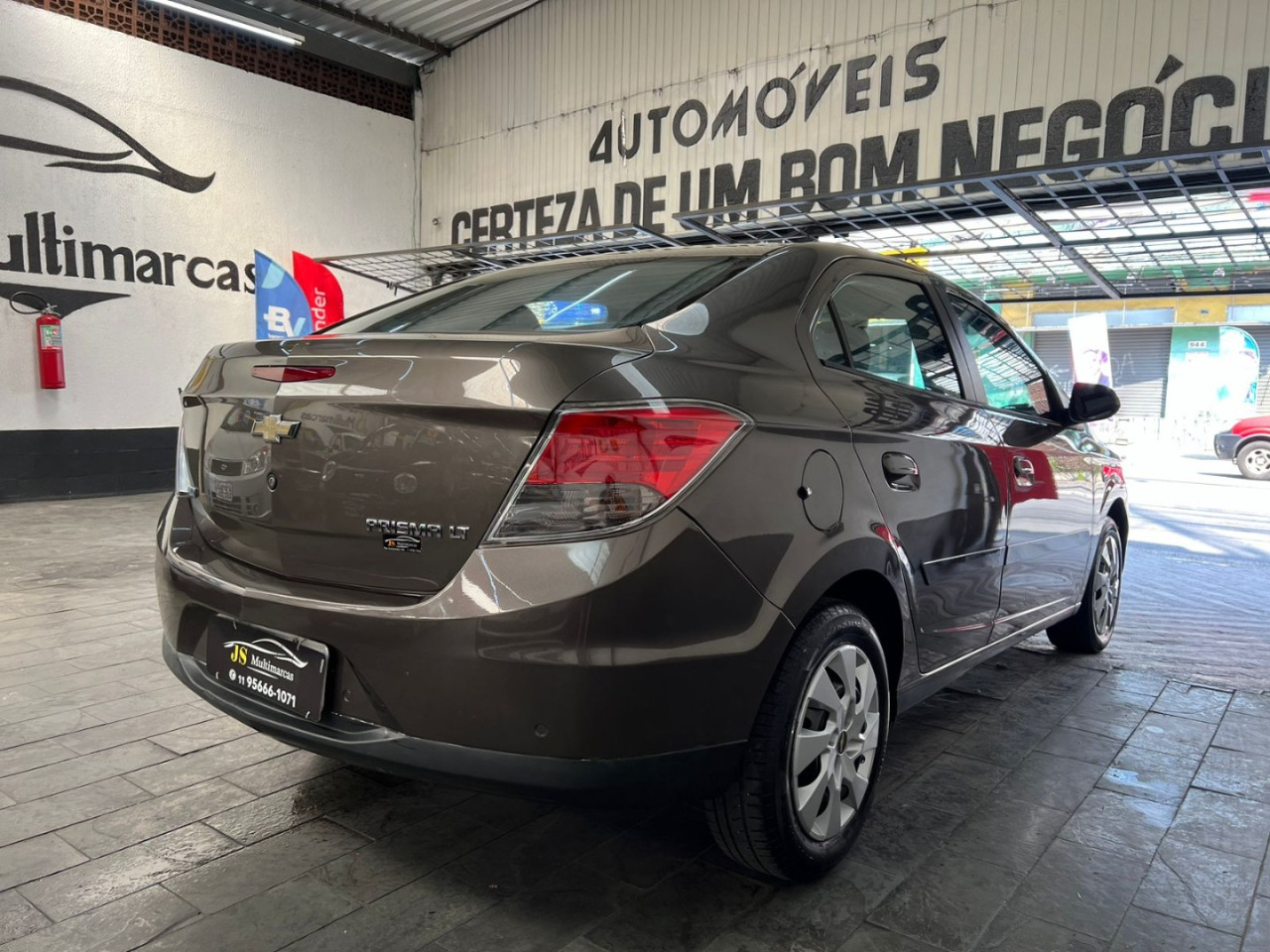 Prisma 1.4 4P LT FLEX AUTOMÁTICO