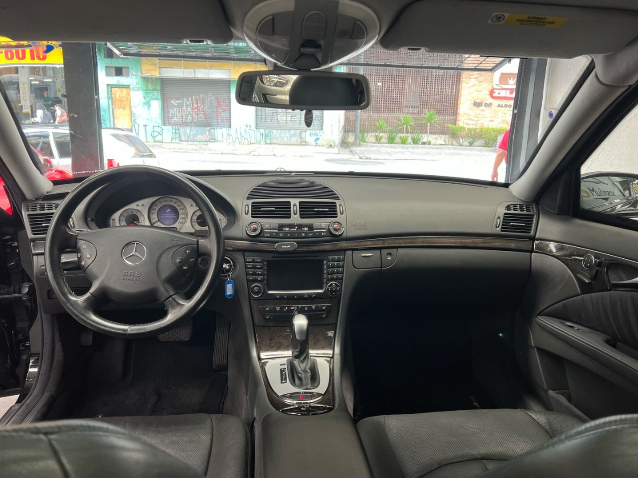 E 500 5.0 V8 4P AVANTGARDE AUTOMÁTICO