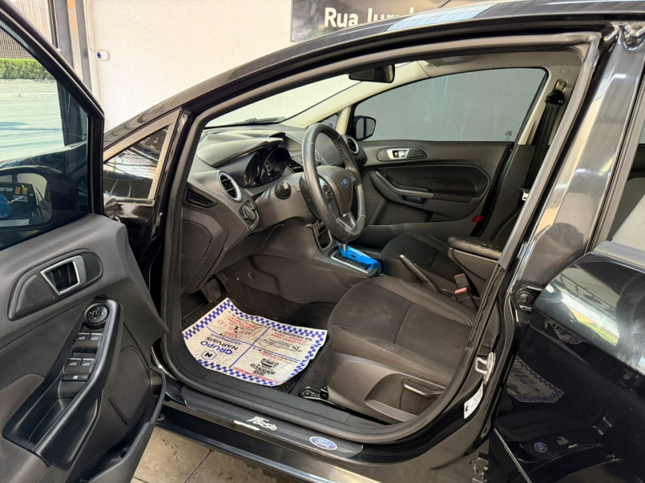 FORD Fiesta Hatch 1.6 16V 4P FLEX SE POWERSHIFT AUTOMÁTICO