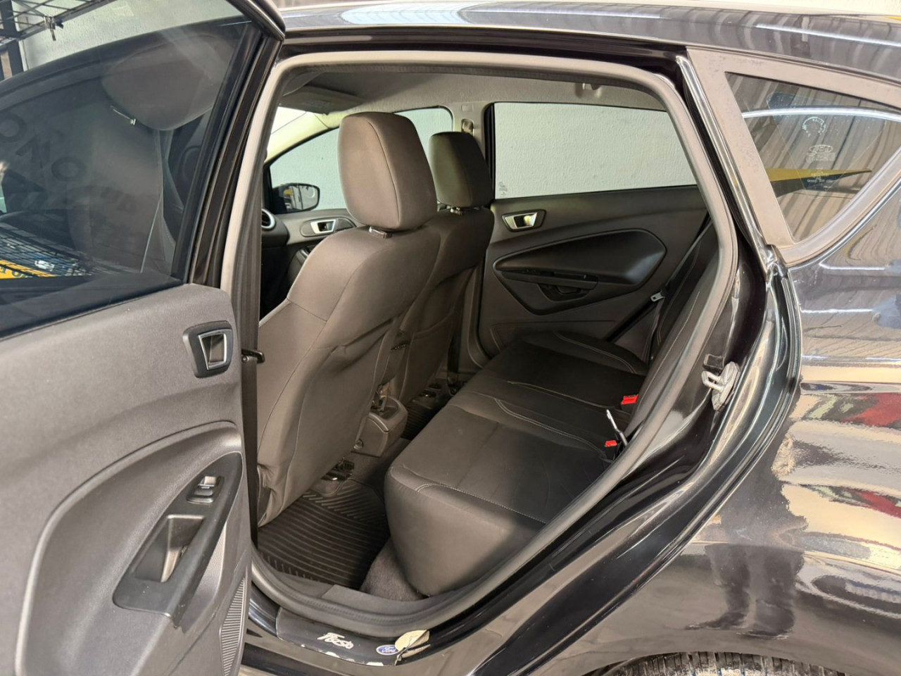 FORD Fiesta Hatch 1.6 16V 4P FLEX SE POWERSHIFT AUTOMÁTICO
