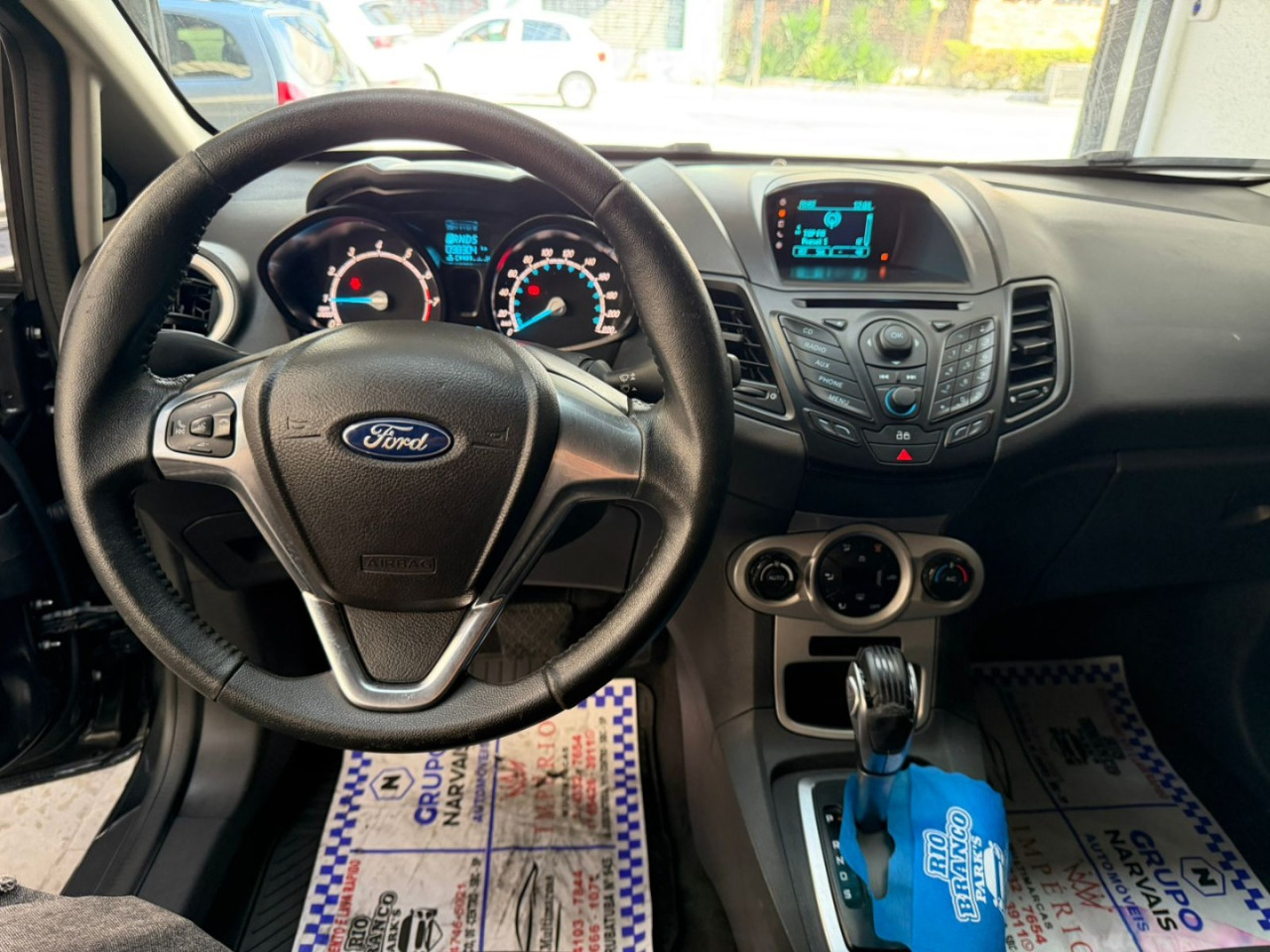 FORD Fiesta Hatch 1.6 16V 4P FLEX SE POWERSHIFT AUTOMÁTICO