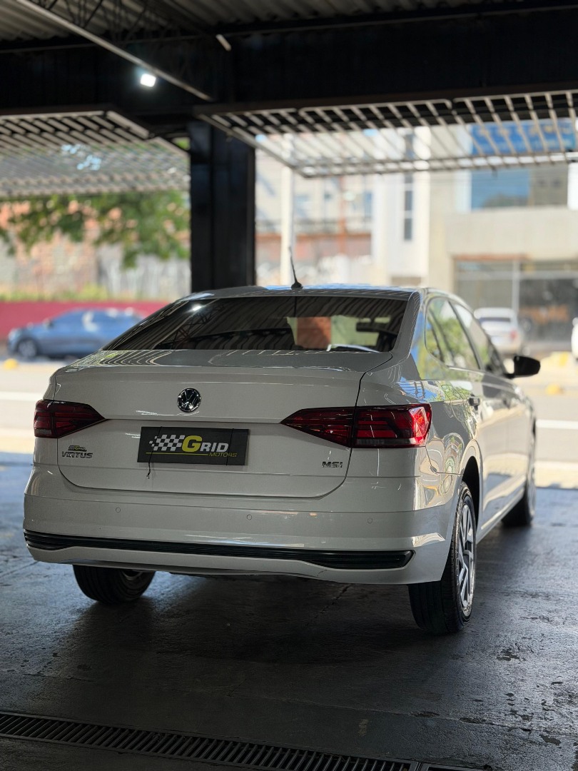VOLKSWAGEN Virtus 1.6 4P MSI FLEX AUTOMÁTICO