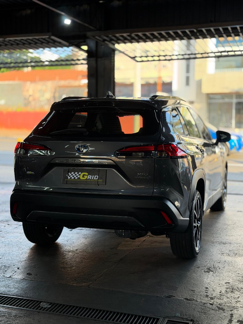 TOYOTA Corolla Cross 1.8 16V 4P FLEX VVT-I HYBRID XRX AUTOMÁTICO CVT