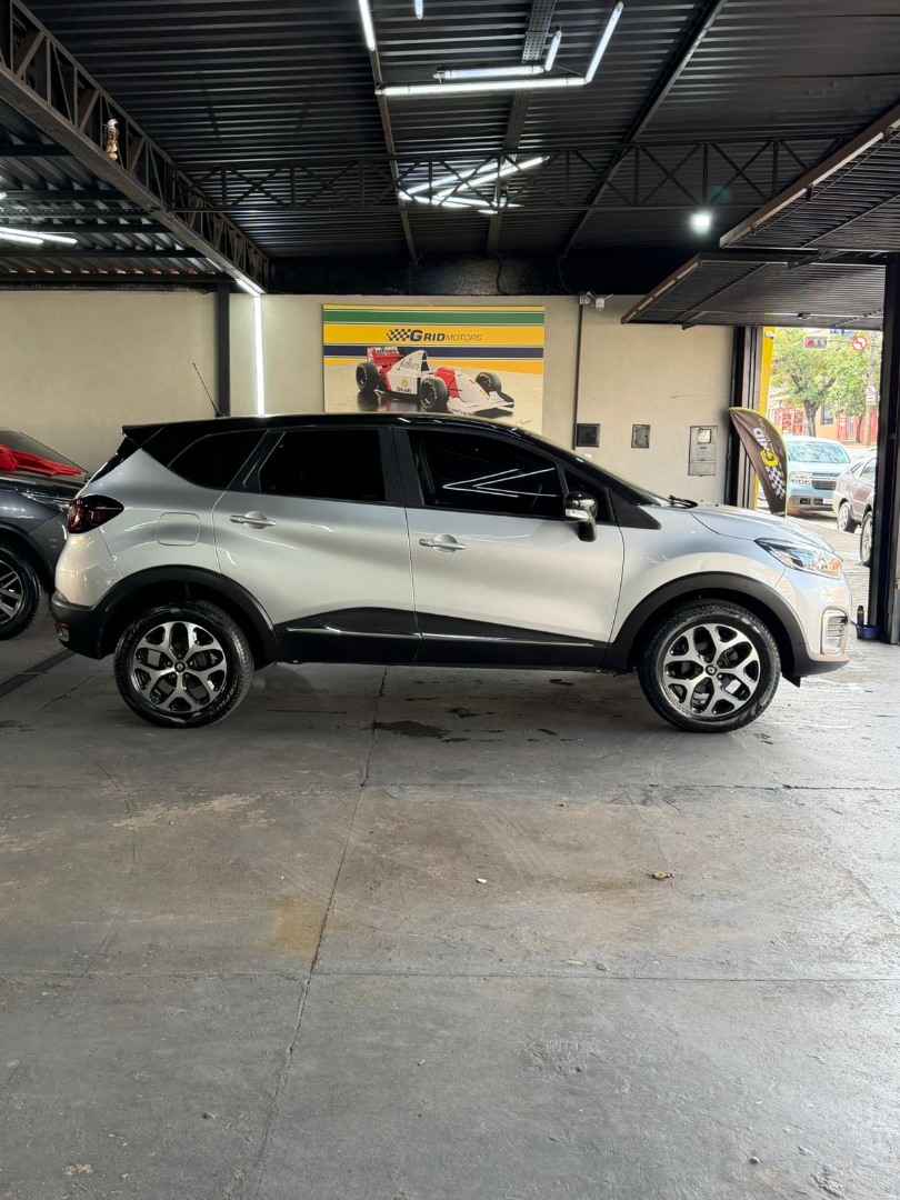 RENAULT Captur 1.6 16V 4P FLEX SCE LIFE X-TRONIC CVT