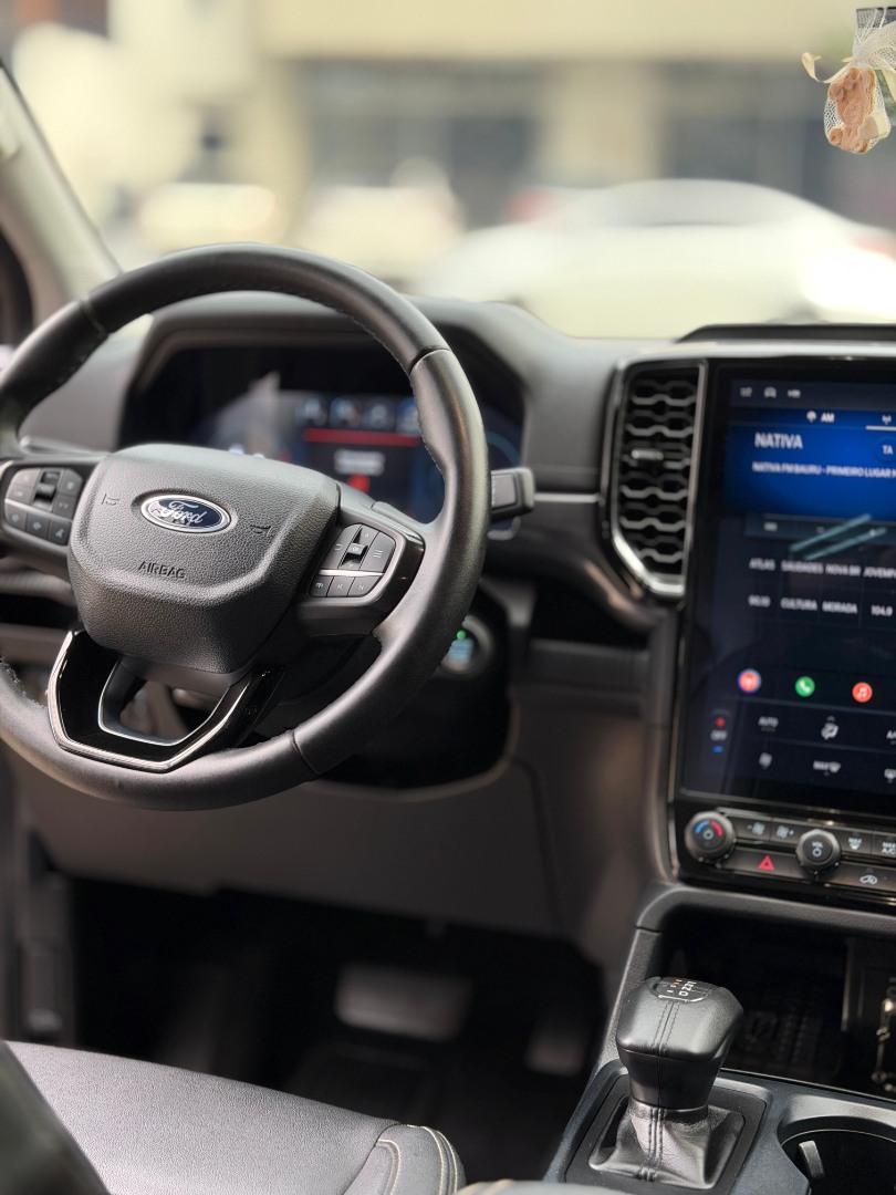 FORD Ranger 3.0 V6 4X4 LIMITED PLUS TURBO DIESEL CABINE DUPLA AUTOMÁTICO