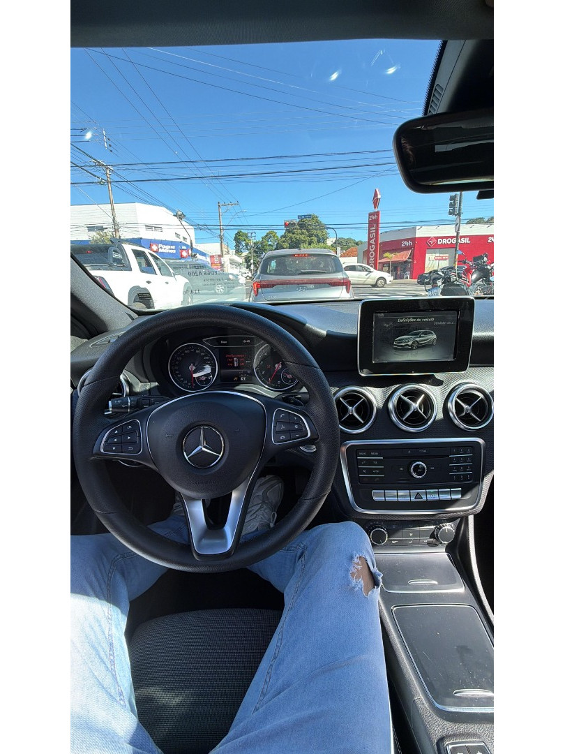 MERCEDES-BENZ A 200 1.6 16V 4P TURBO AUTOMÁTICO