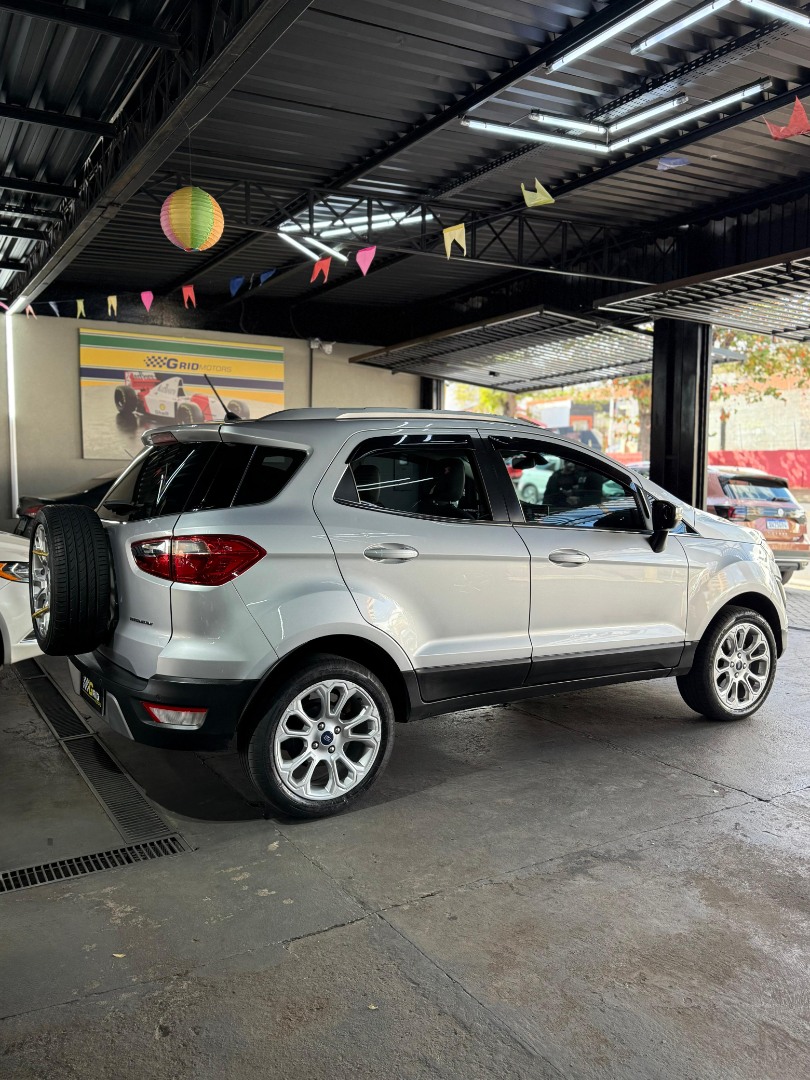 FORD Ecosport 2.0 16V 4P FLEX TITANIUM AUTOMÁTICO