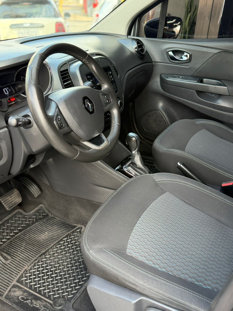 RENAULT Captur 1.6 16V 4P FLEX SCE LIFE X-TRONIC CVT