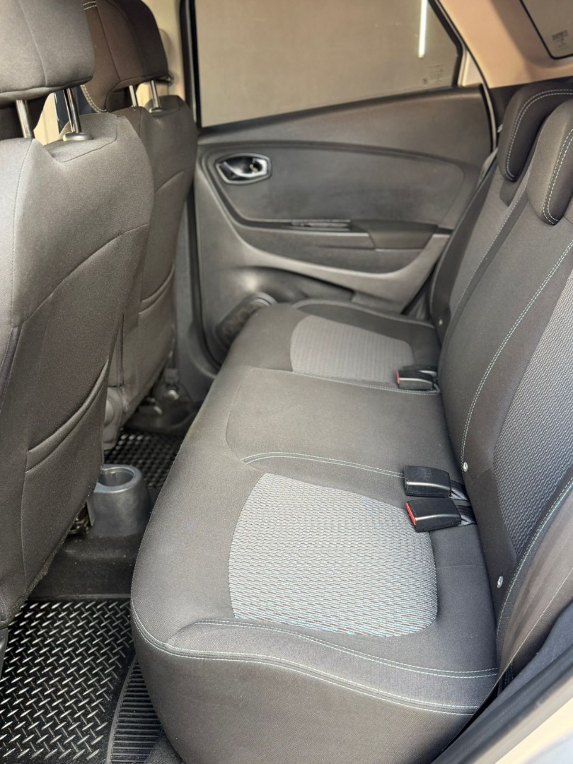 RENAULT Captur 1.6 16V 4P FLEX SCE LIFE X-TRONIC CVT