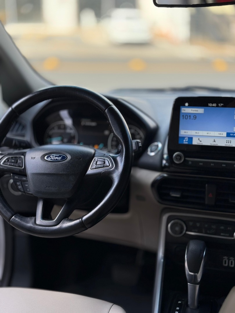 FORD Ecosport 2.0 16V 4P FLEX TITANIUM AUTOMÁTICO