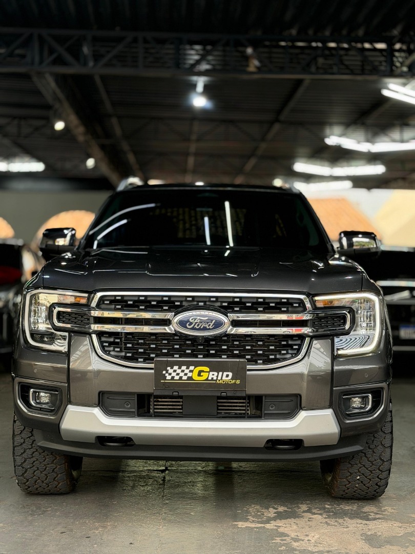 FORD Ranger 3.0 V6 4X4 LIMITED PLUS TURBO DIESEL CABINE DUPLA AUTOMÁTICO