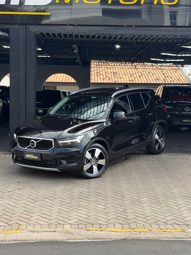 VOLVO XC40 2.0 16V 4P T5 TURBO MOMENTUM AWD GEARTRONIC AUTOMÁTICO