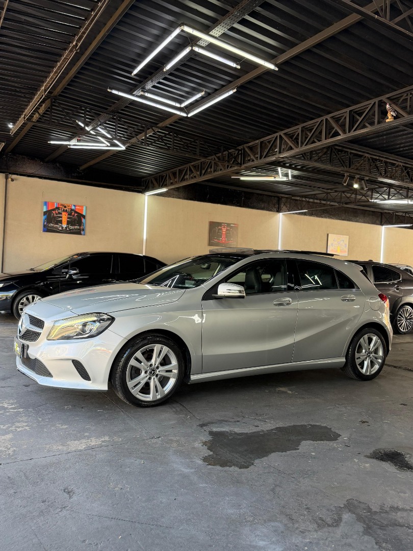 MERCEDES-BENZ A 200 1.6 16V 4P TURBO AUTOMÁTICO
