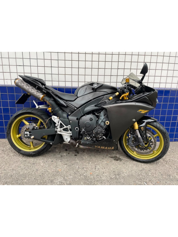 YAMAHA YZF R1 1000 Modelo sem Versão