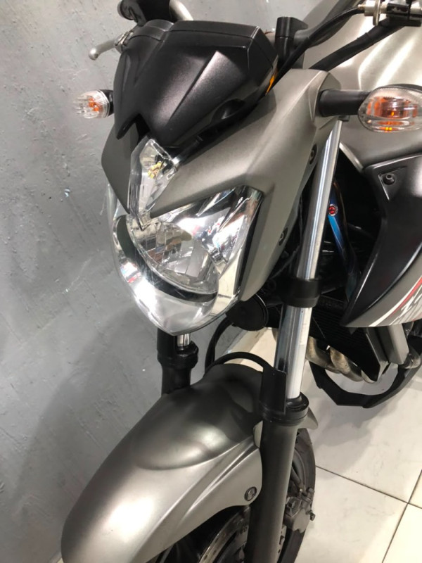 YAMAHA XJ6 600 N