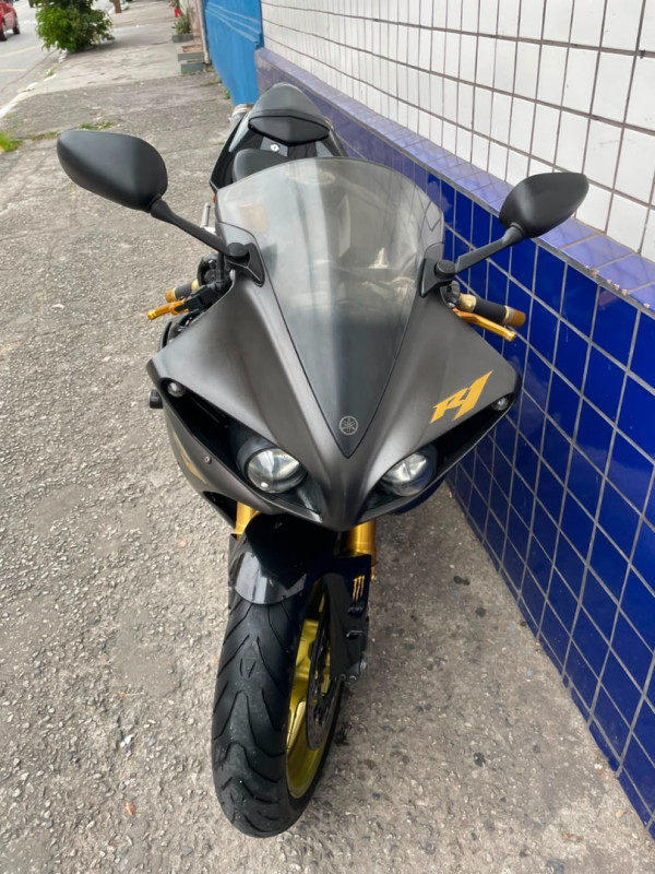 YZF R1 1000 Modelo sem Versão