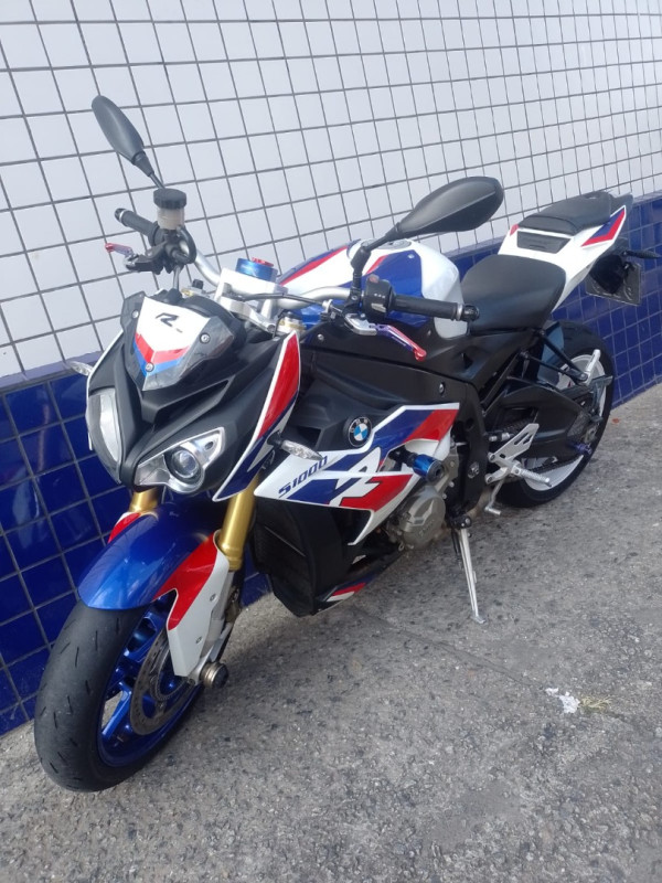 S 1000 R Modelo sem Versão