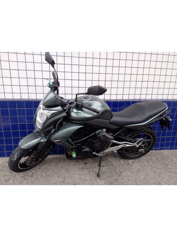 KAWASAKI ER-6N 650 Modelo sem Versão