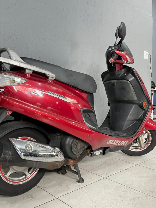 SUZUKI Burgman 125 Modelo sem Versão