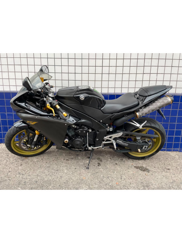 YAMAHA YZF R1 1000 Modelo sem Versão