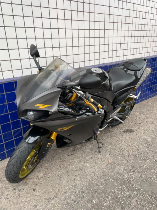 YAMAHA YZF R1 1000 Modelo sem Versão