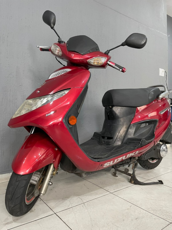 SUZUKI Burgman 125 Modelo sem Versão