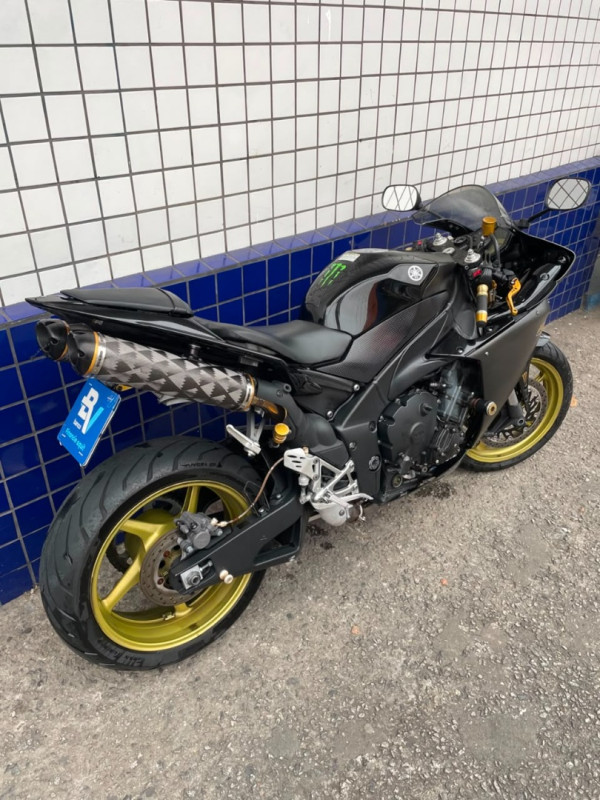 YAMAHA YZF R1 1000 Modelo sem Versão