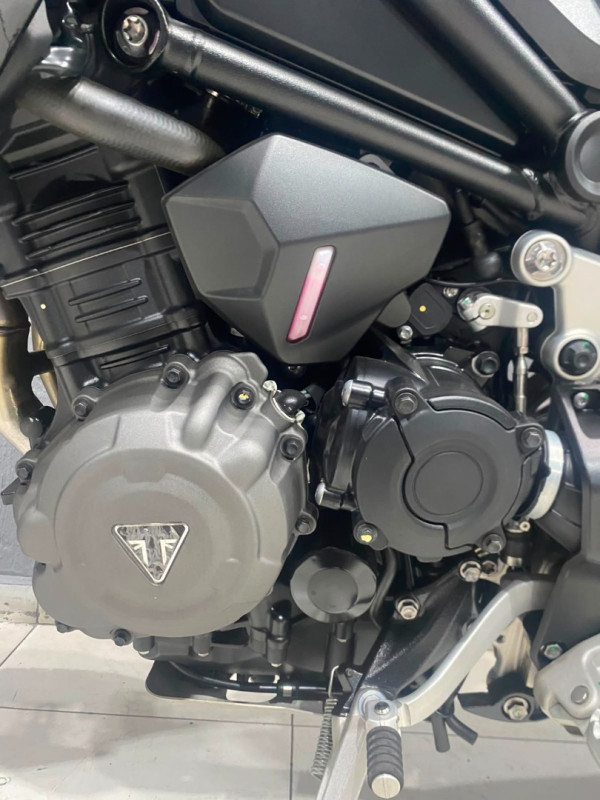 TRIUMPH Tiger 1200 RALLY BLACK EDITION