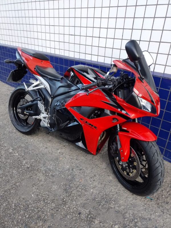 CBR 600 RR Modelo sem Versão