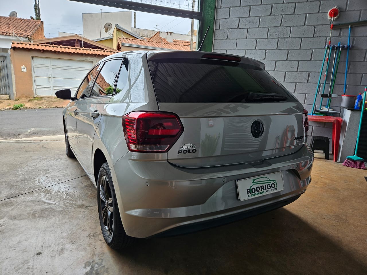 Polo Hatch 1.0 12V 4P TSI 200 COMFORTILINE AUTOMÁTICO