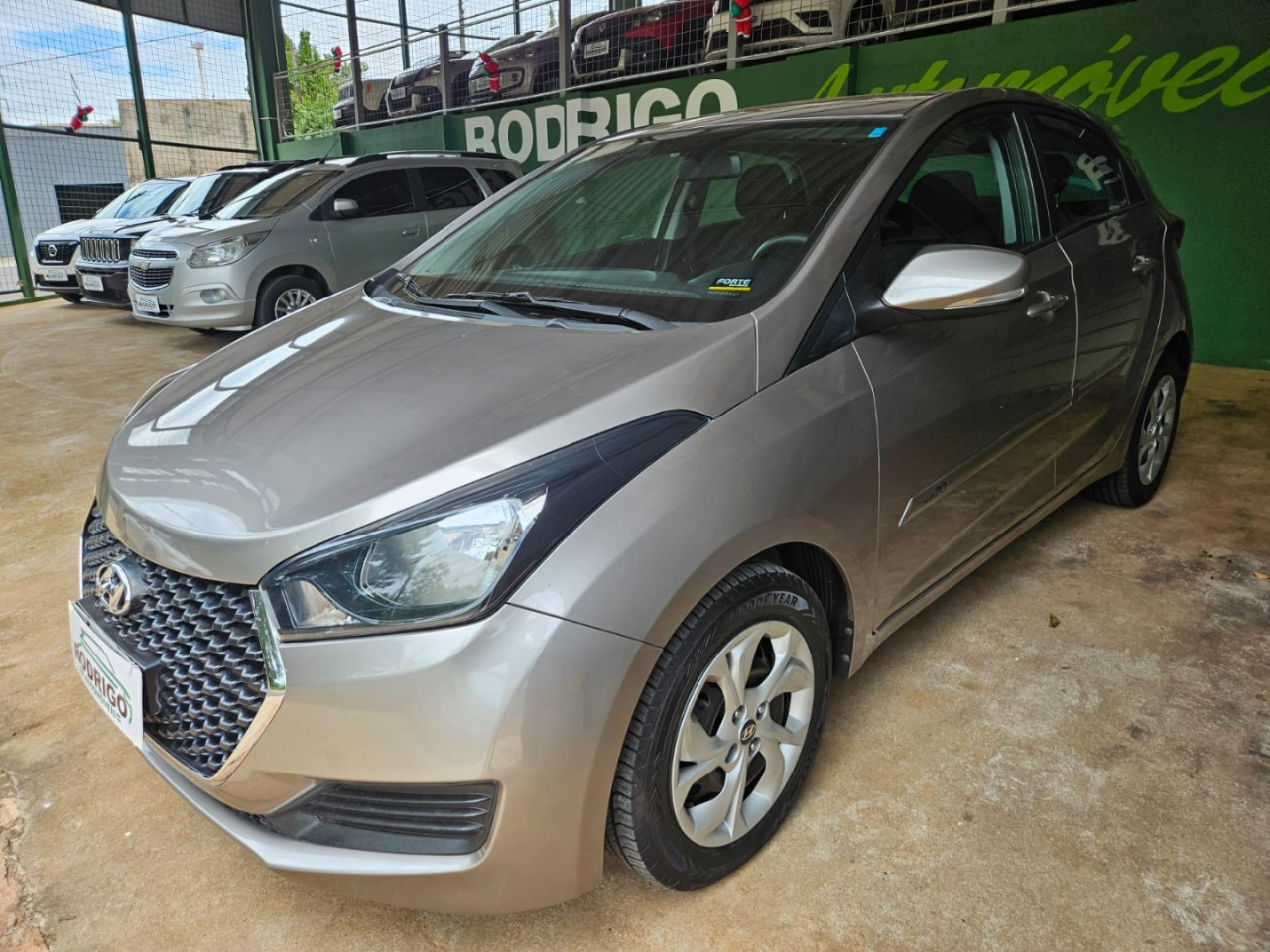 HYUNDAI HB 20 Hatch 1.6 16V 4P FLEX COMFORT PLUS AUTOMÁTICO