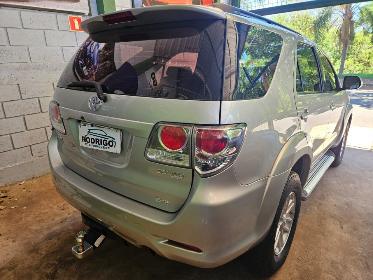 TOYOTA Hilux SW4 2.7 16V 4P SR FLEX AUTOMÁTICO