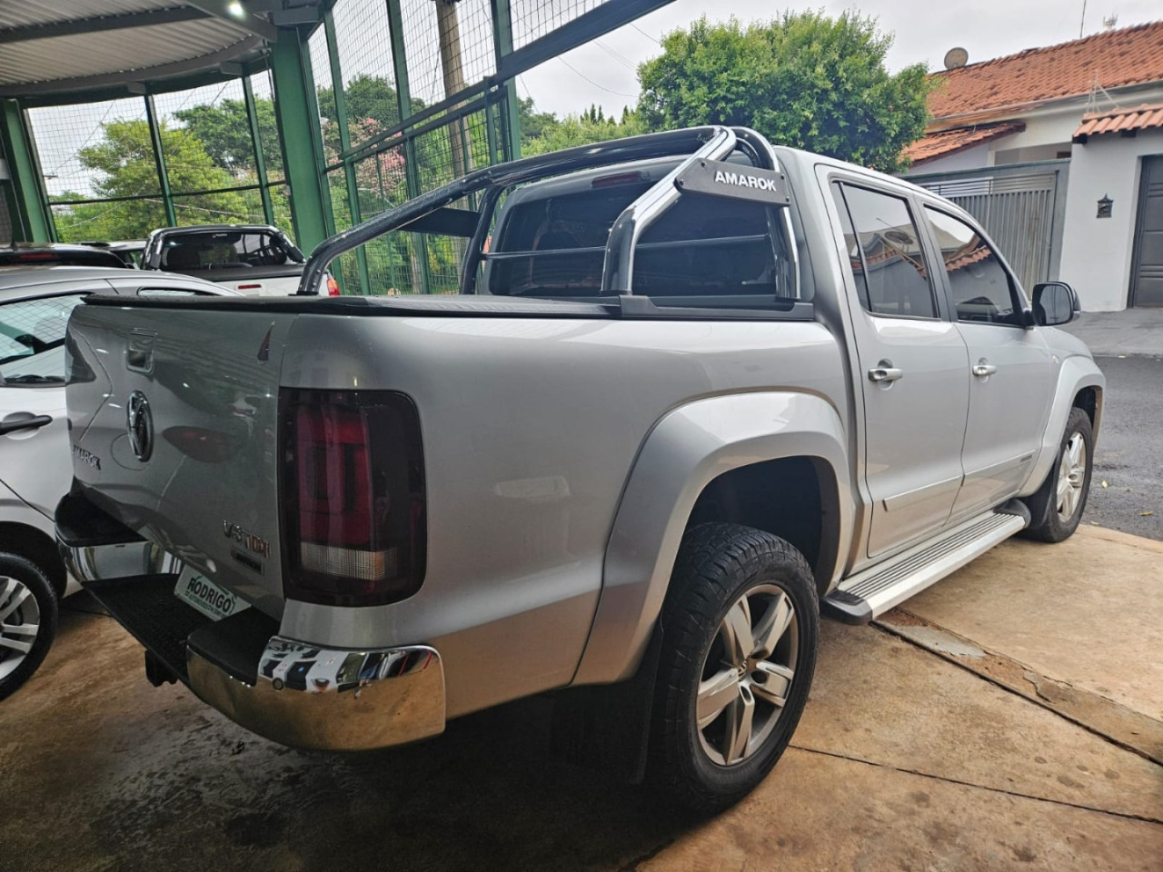 Amarok 3.0 V6 CABINE DUPLA 4X4 HIGHLINE TURBO INTERCOOLER AUTOMÁTICO