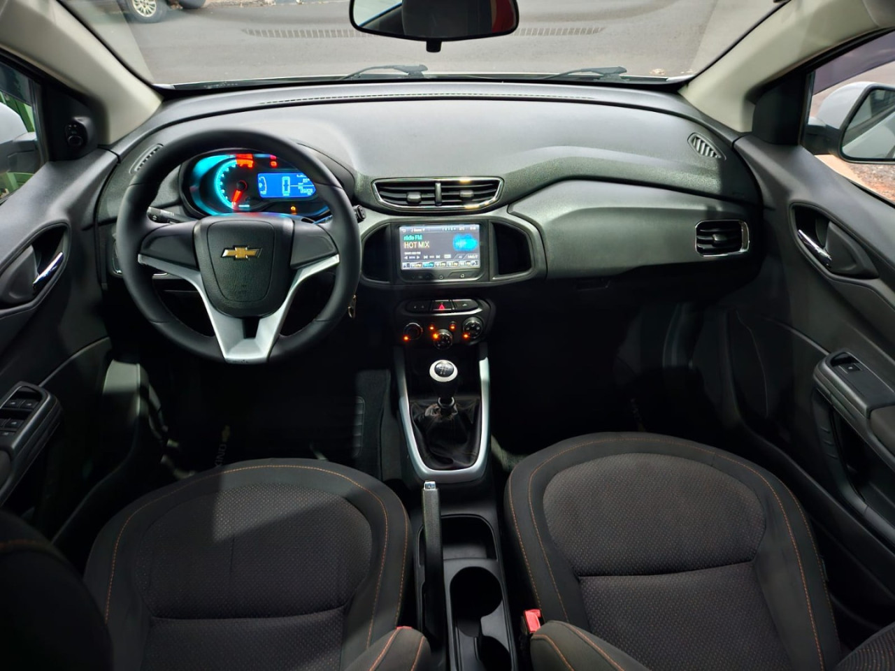 Onix Hatch 1.4 4P FLEX LTZ