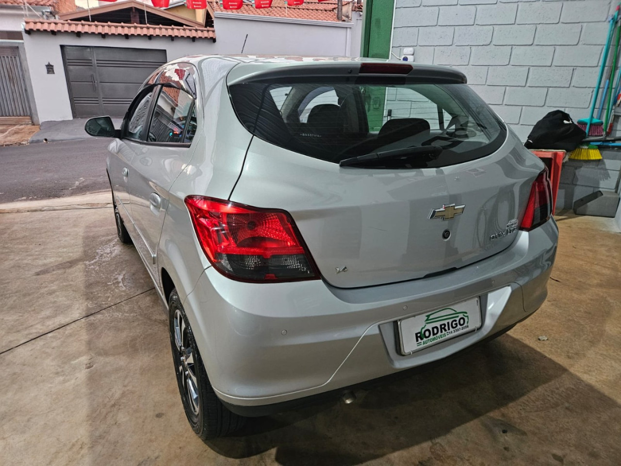 Onix Hatch 1.4 4P FLEX LTZ