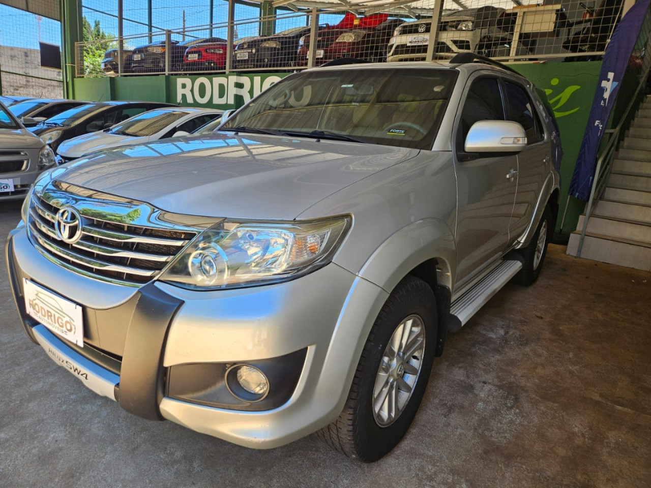 TOYOTA Hilux SW4 2.7 16V 4P SR FLEX AUTOMÁTICO
