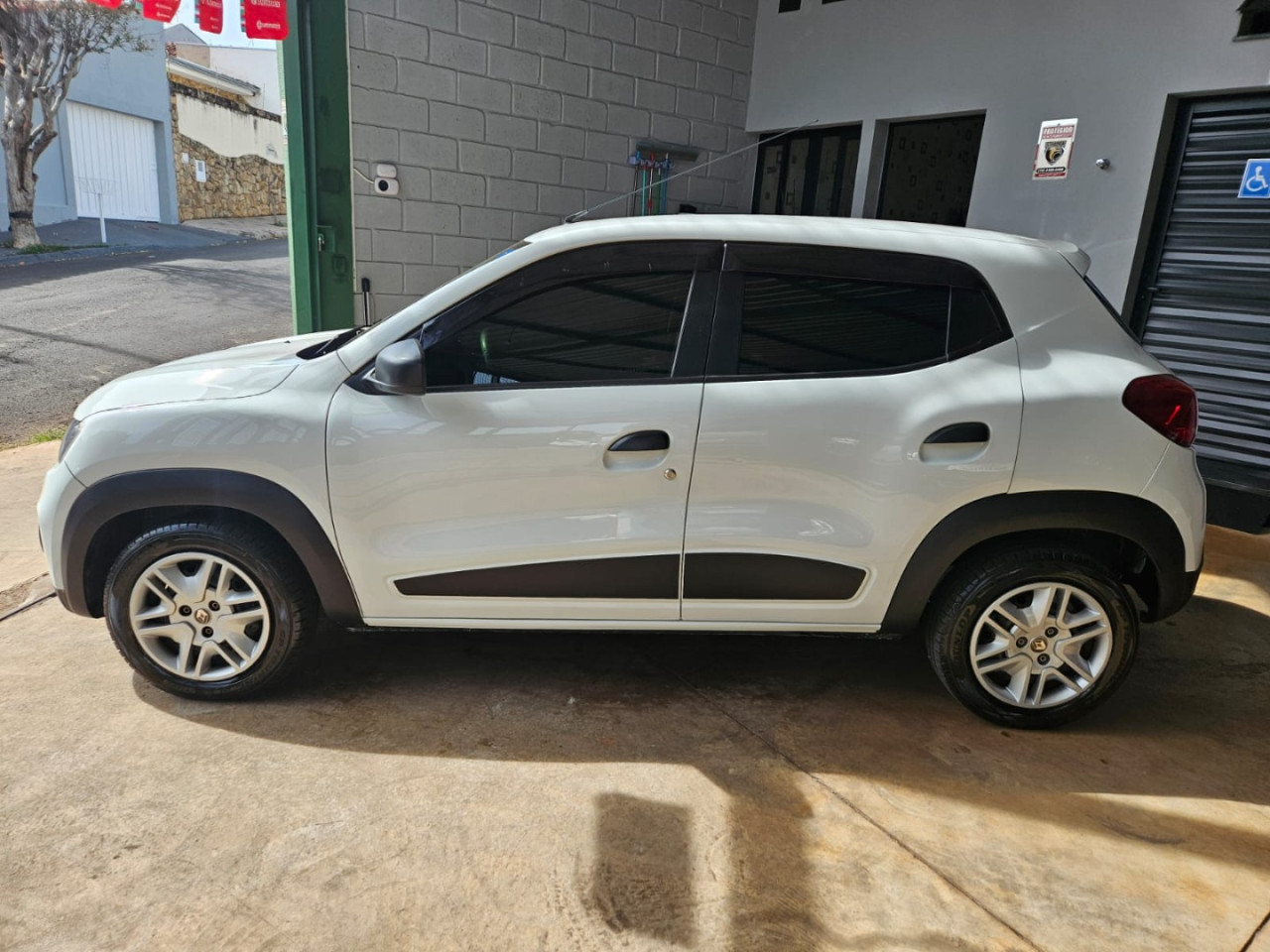 Kwid 1.0 12V 4P SCE FLEX ZEN