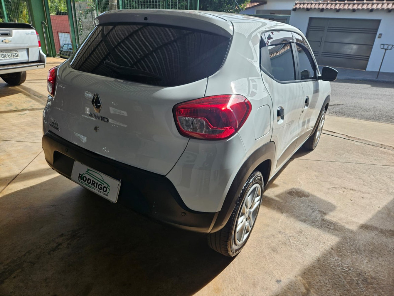 Kwid 1.0 12V 4P SCE FLEX ZEN