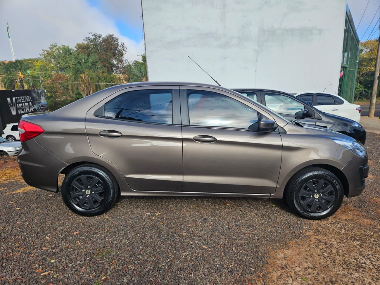 Ka + Sedan 1.0 12V 4P TI-VCT SE FLEX