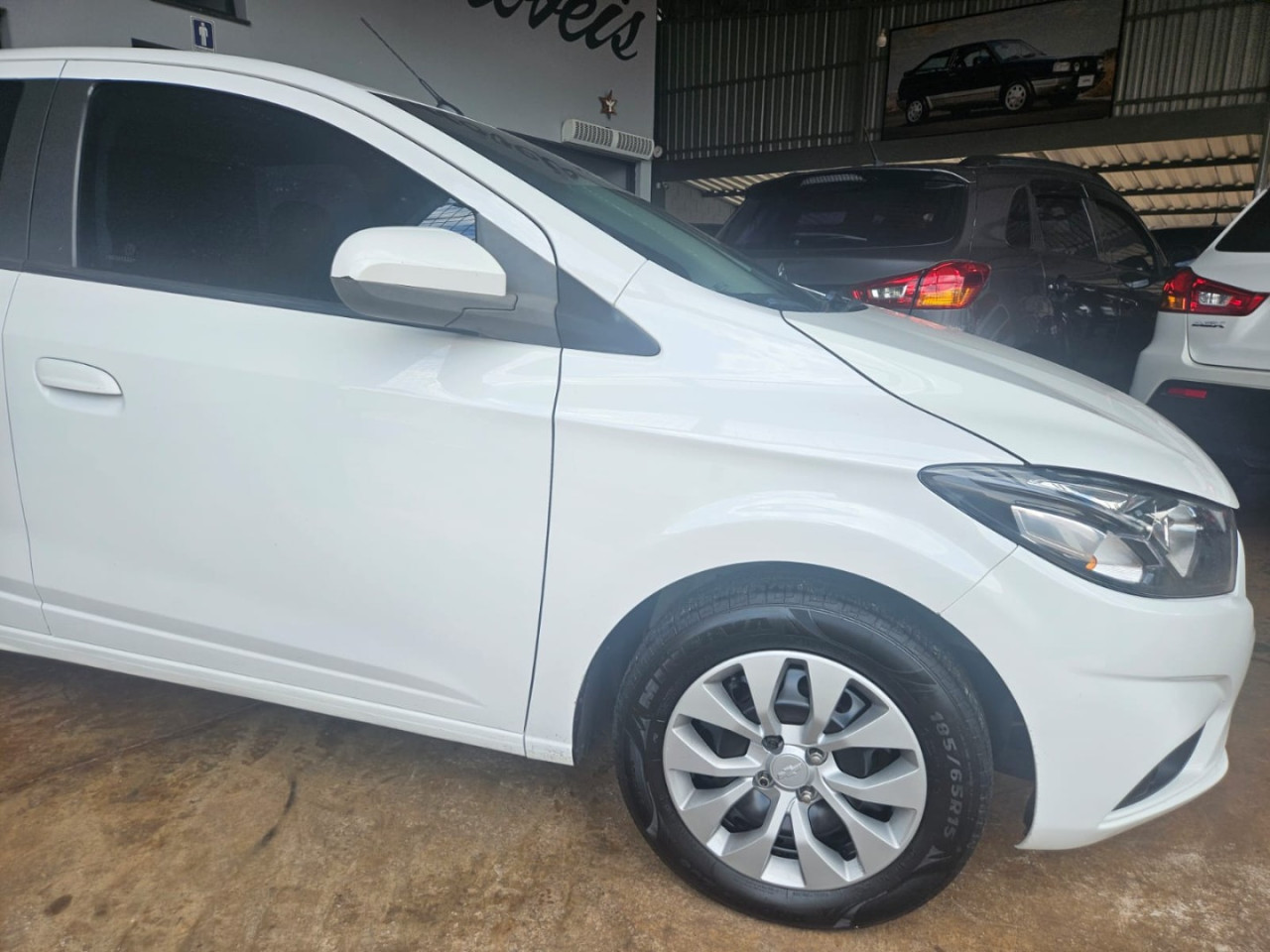 CHEVROLET Onix Hatch 1.4 4P FLEX LT AUTOMÁTICO