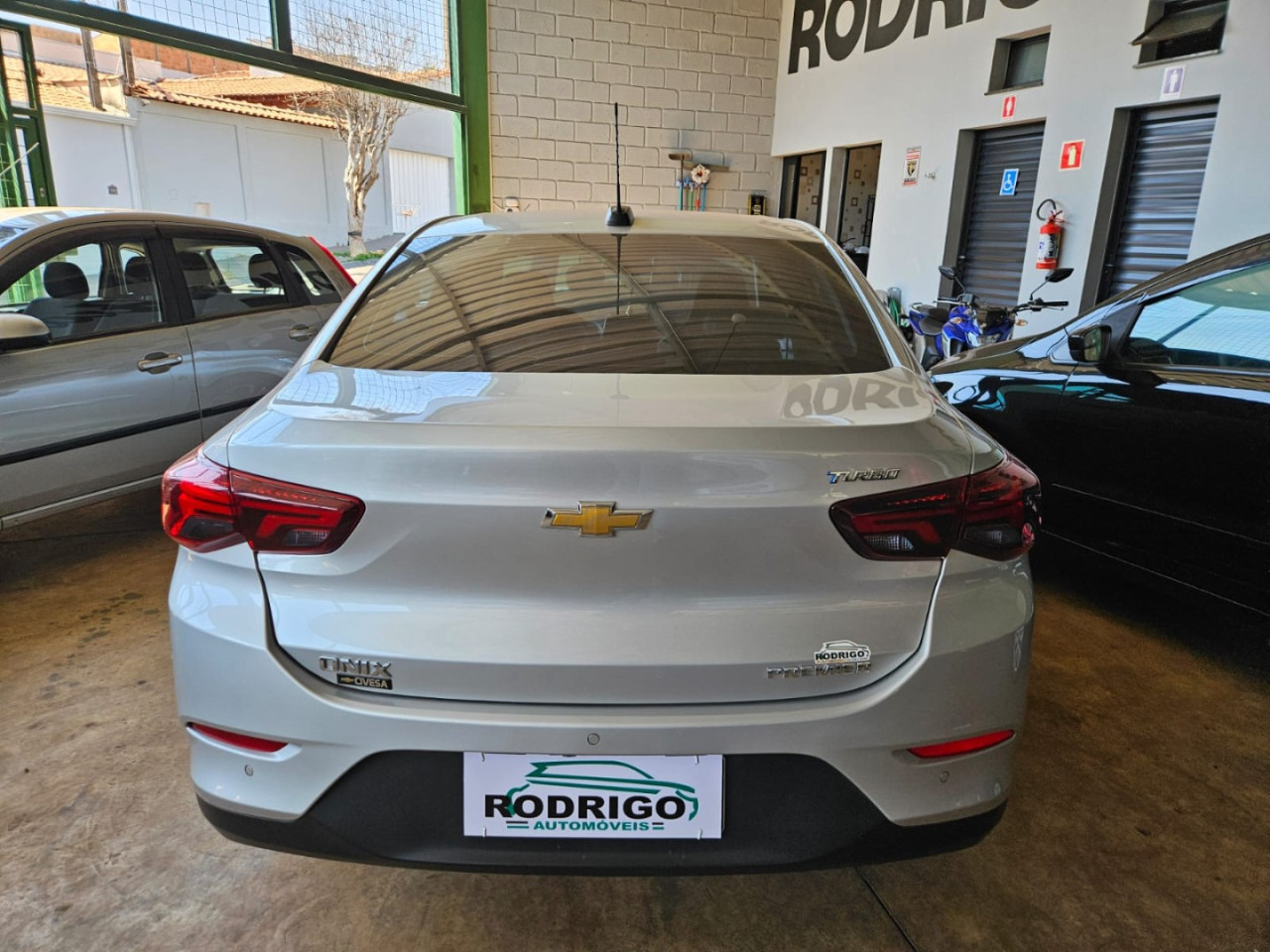 Onix Sedan 1.0 4P FLEX PREMIER PLUS TURBO AUTOMÁTICO