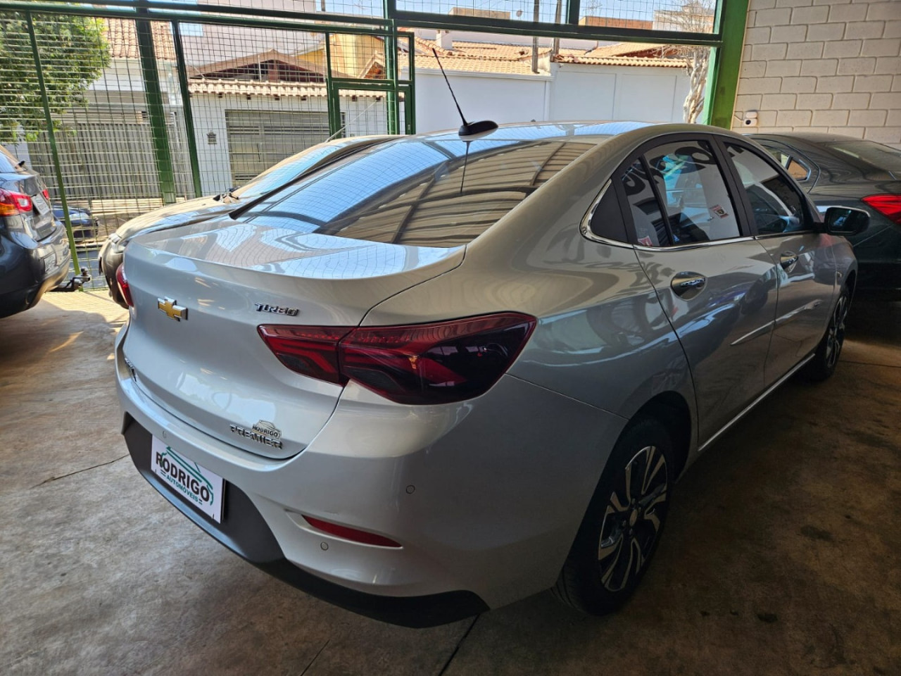 Onix Sedan 1.0 4P FLEX PREMIER PLUS TURBO AUTOMÁTICO