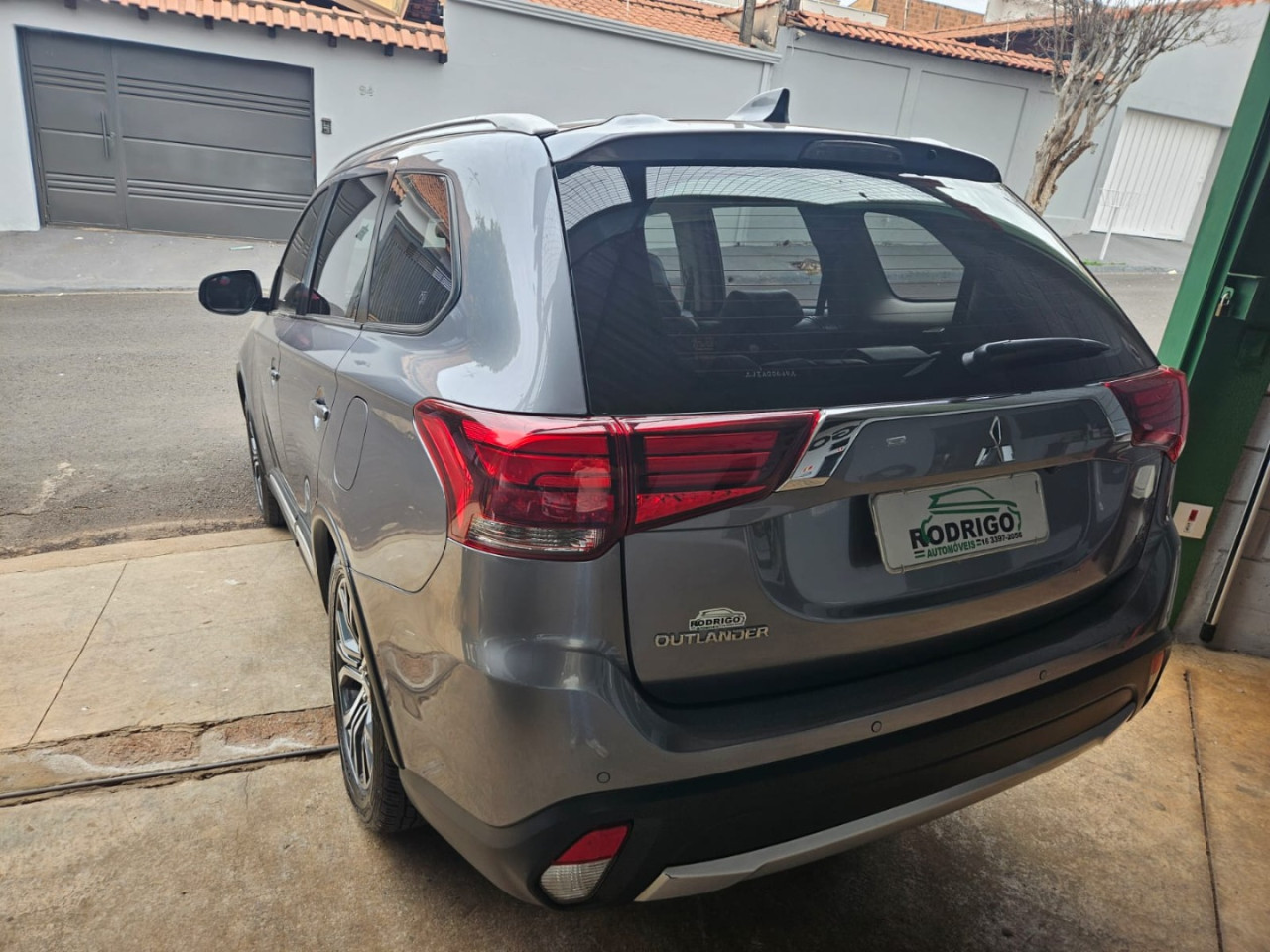 Outlander 2.0 16V 4P AUTOMÁTICO