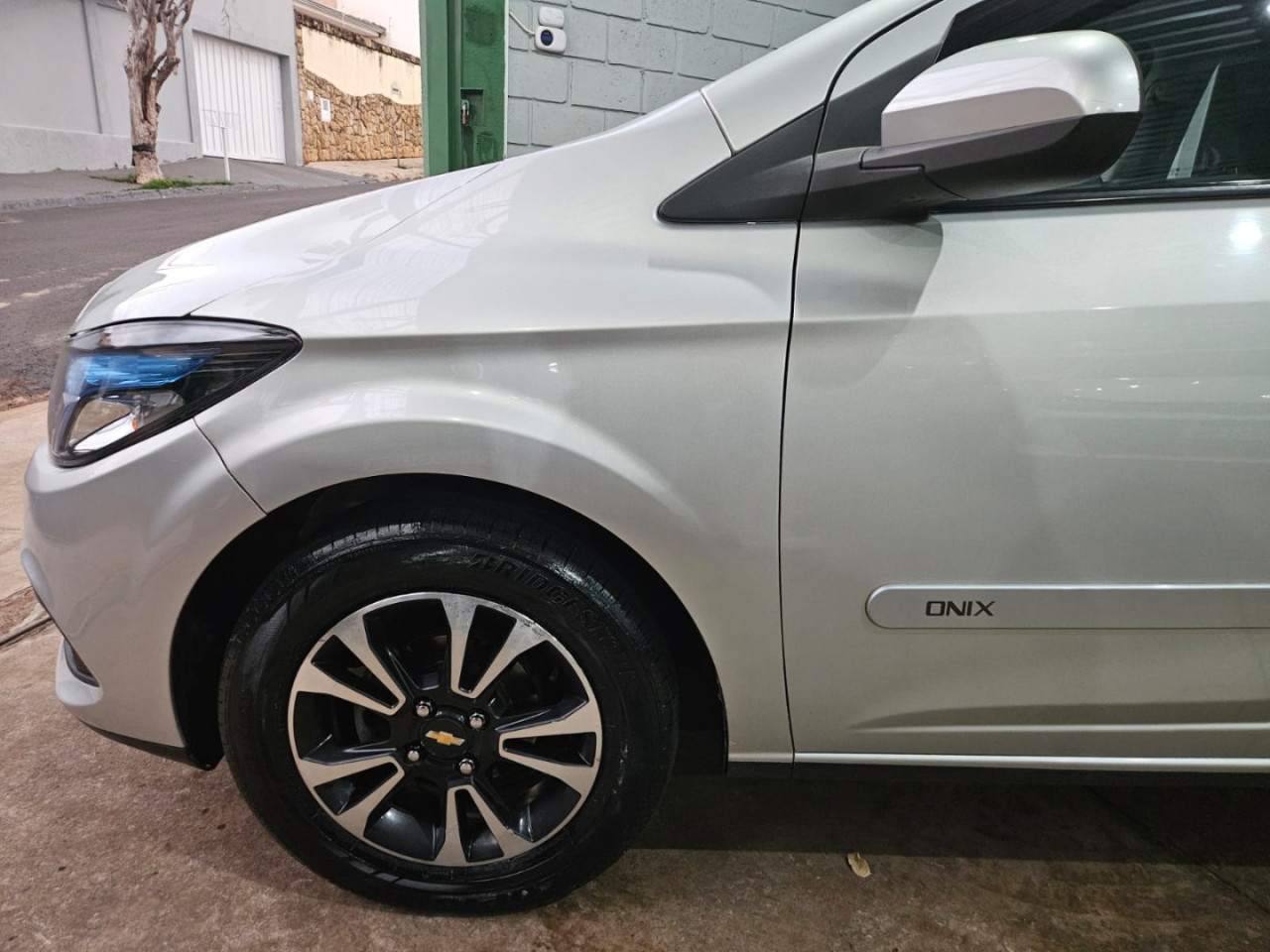 Onix Hatch 1.4 4P FLEX LTZ